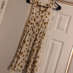 Beautiful cream sunflower dress ...